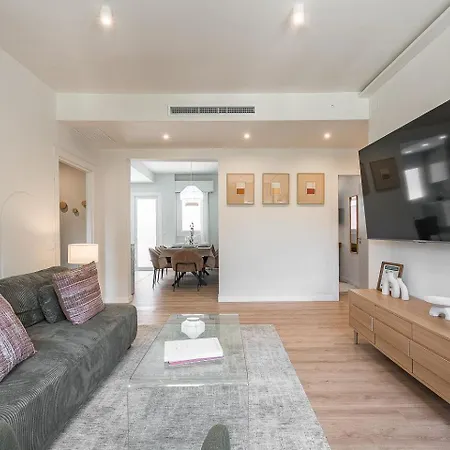 Stadium Prestige Apartment *